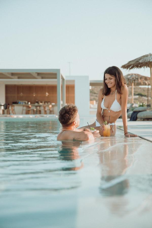 Cove Paros Hotel Náousa Buitenkant foto