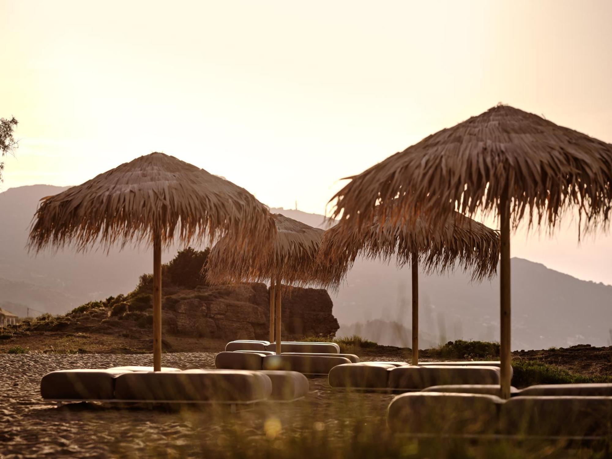 Cove Paros Hotel Náousa Buitenkant foto